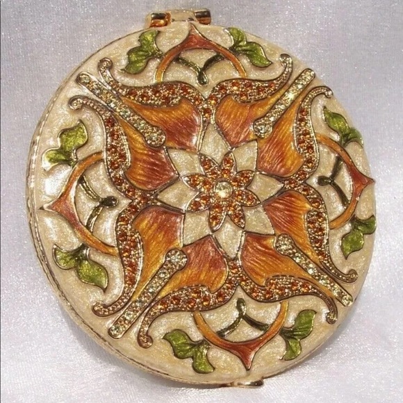 2004 ? Accessories - Large Vintage 2 sided Mirror Compact 2.5” Lovely